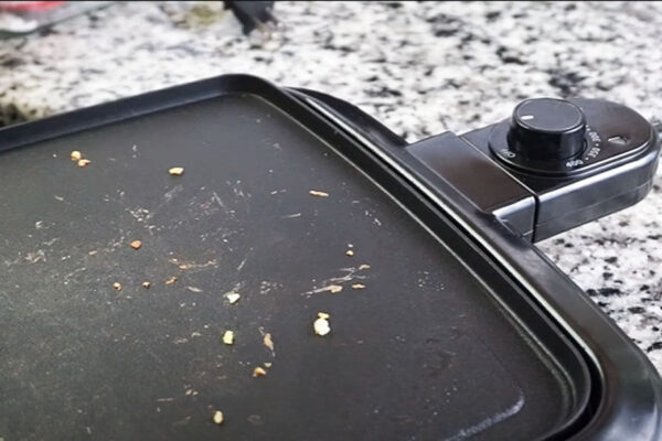 How to clean an electric griddle