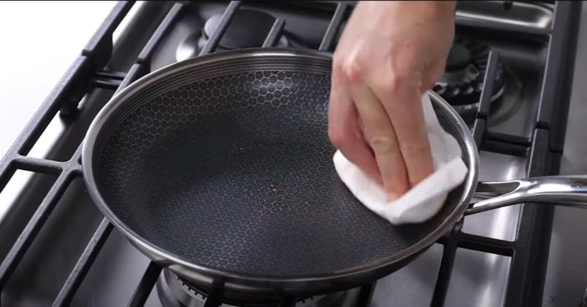 How to clean hexclad cookware