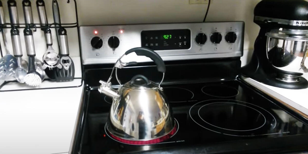 How to use a tea kettle on the stove